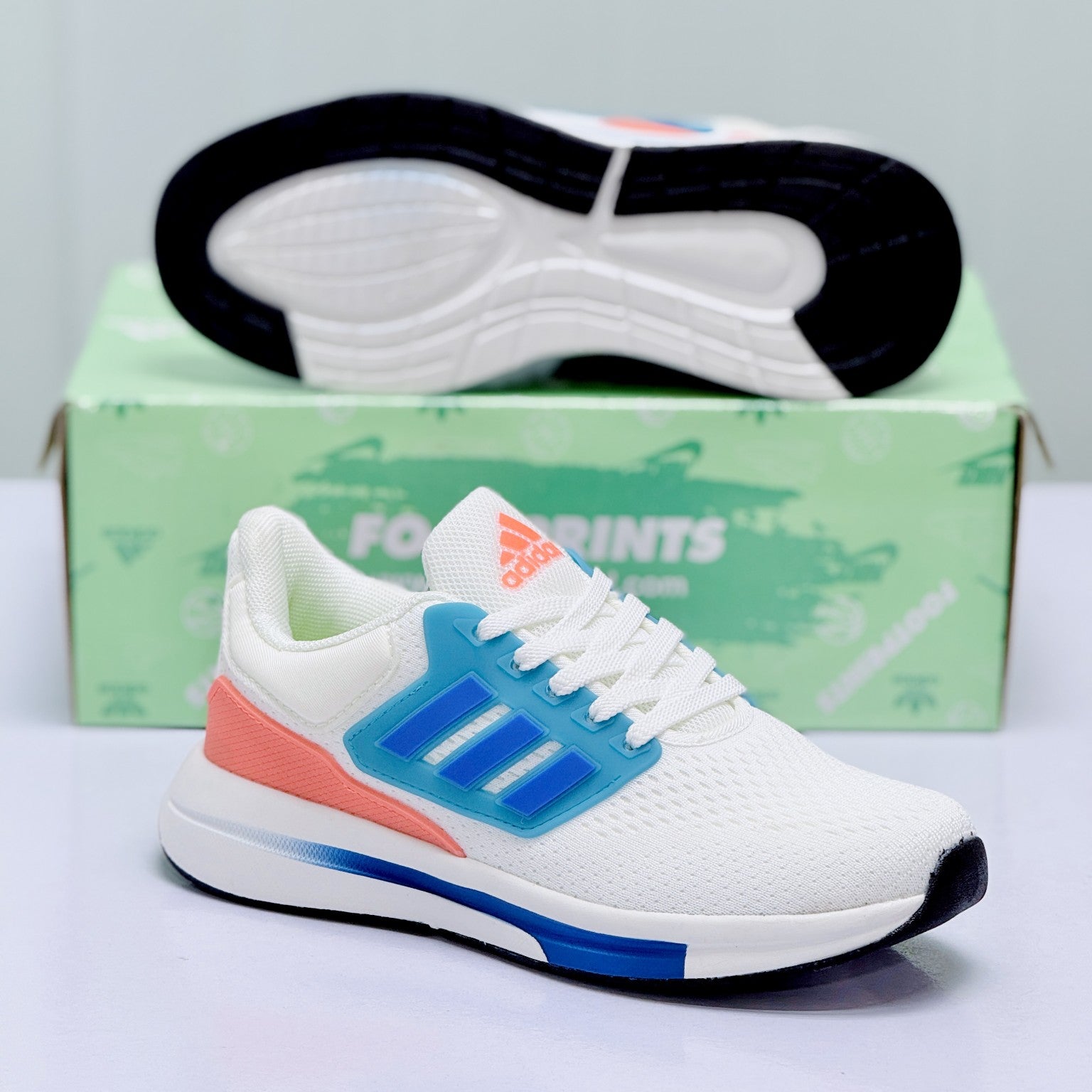 Model Code 328 – Running Sneaker