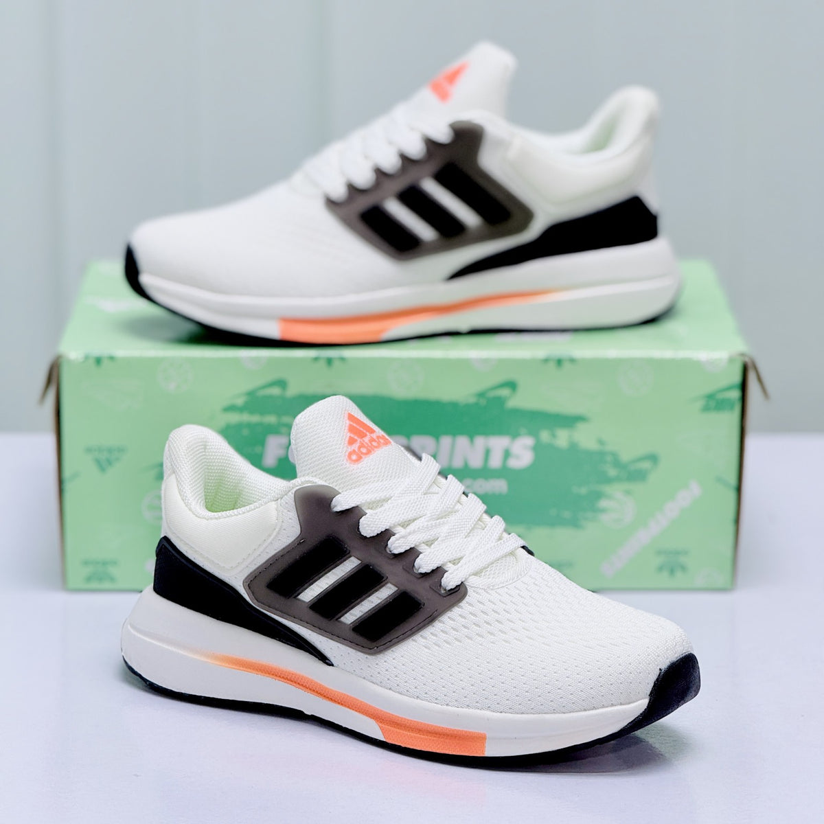 Model Code 329 – Running Sneaker