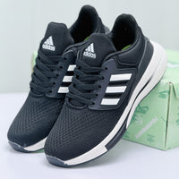 Model Code 330 – Running Sneaker