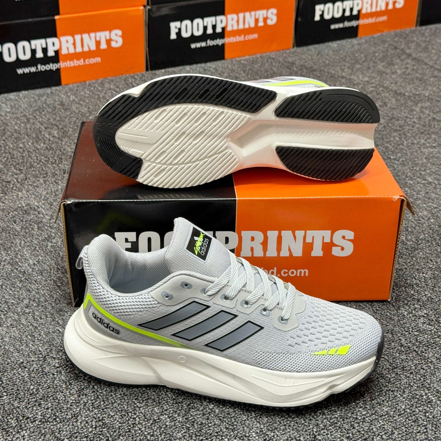 Model Code 356 – Running Sneaker