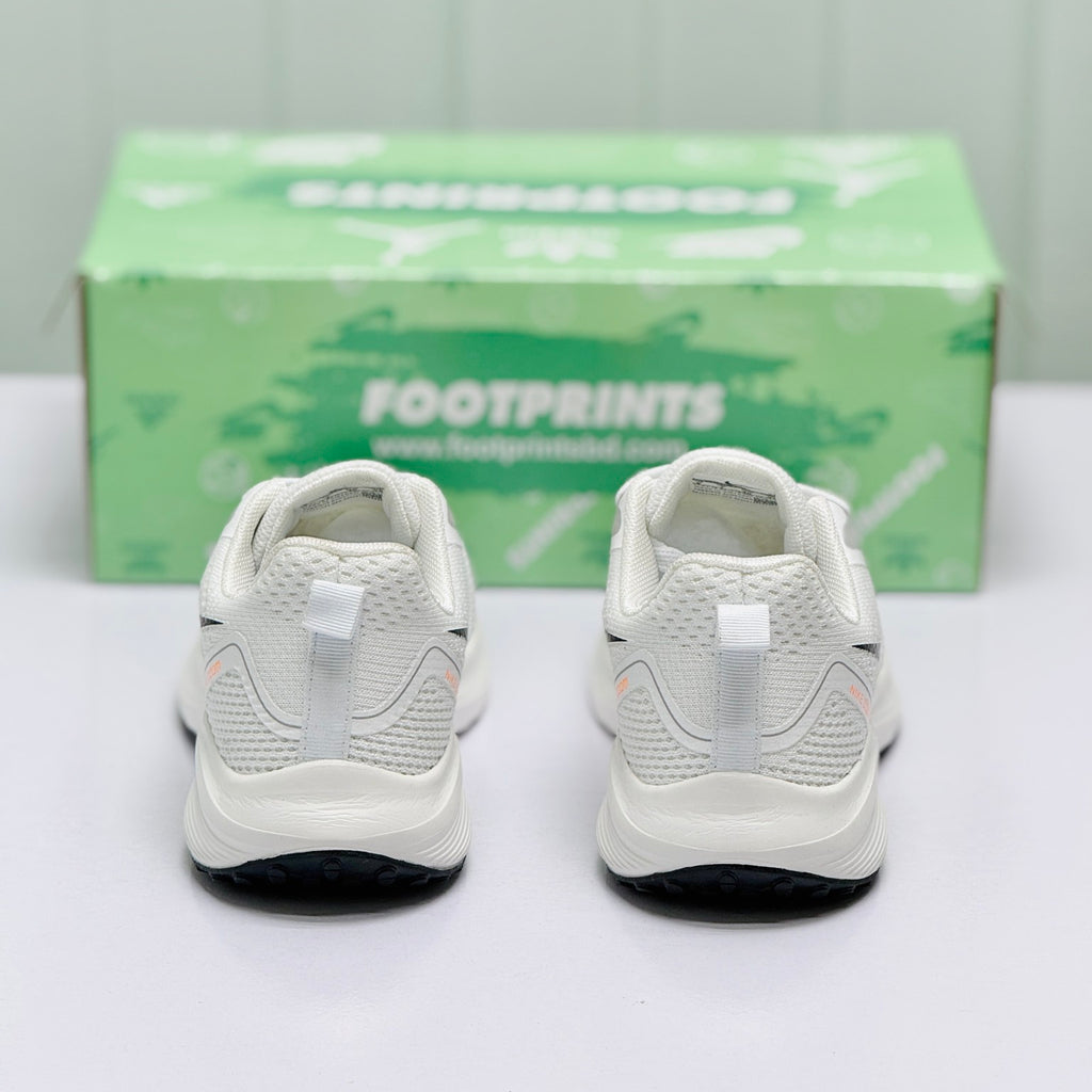 Model Code 421 – Running Sneaker