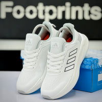 Model Code: 440 – Running Sneaker