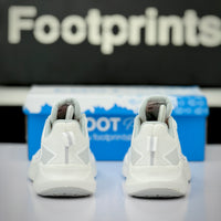 Model Code: 440 – Running Sneaker