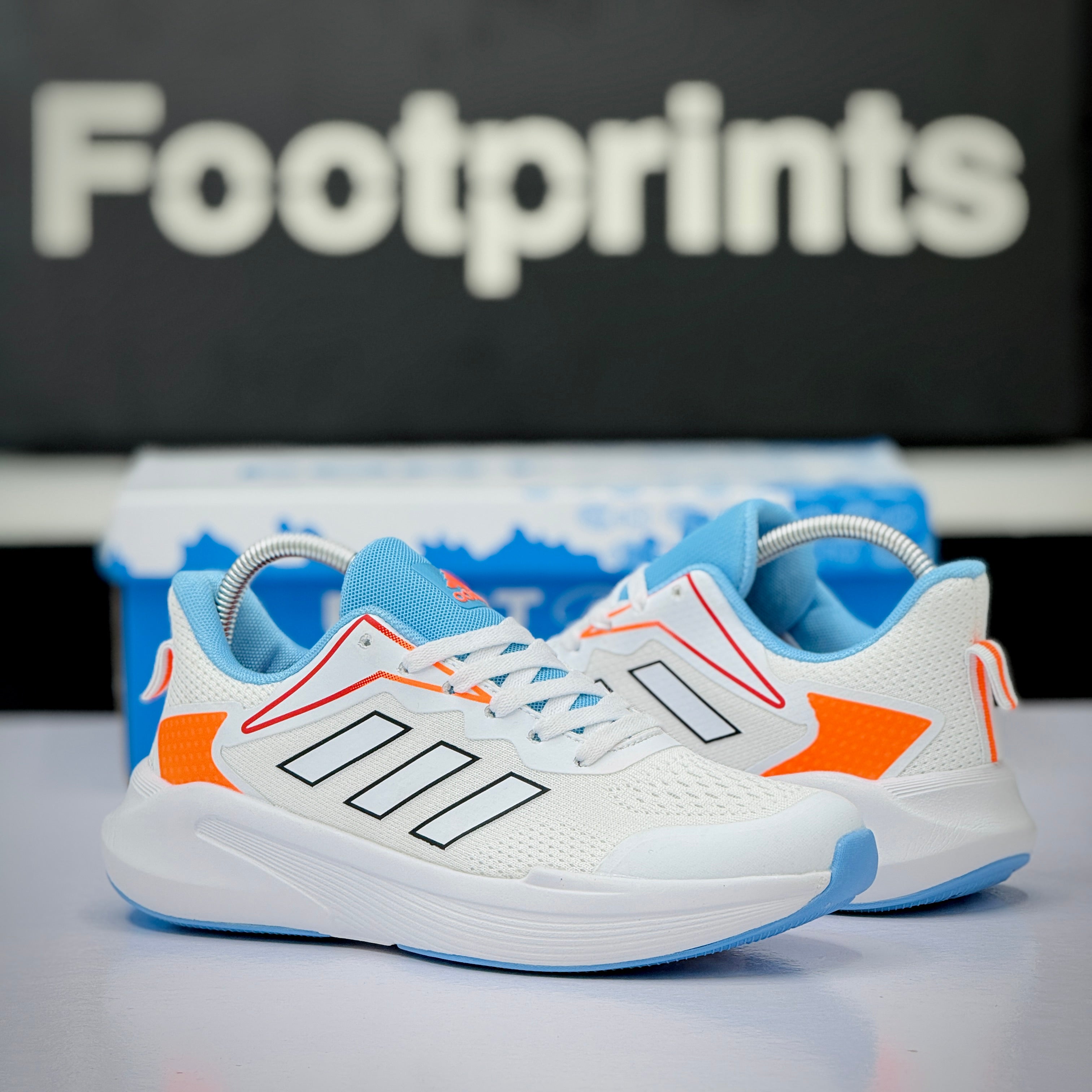 Model Code: 441 – Running Sneaker