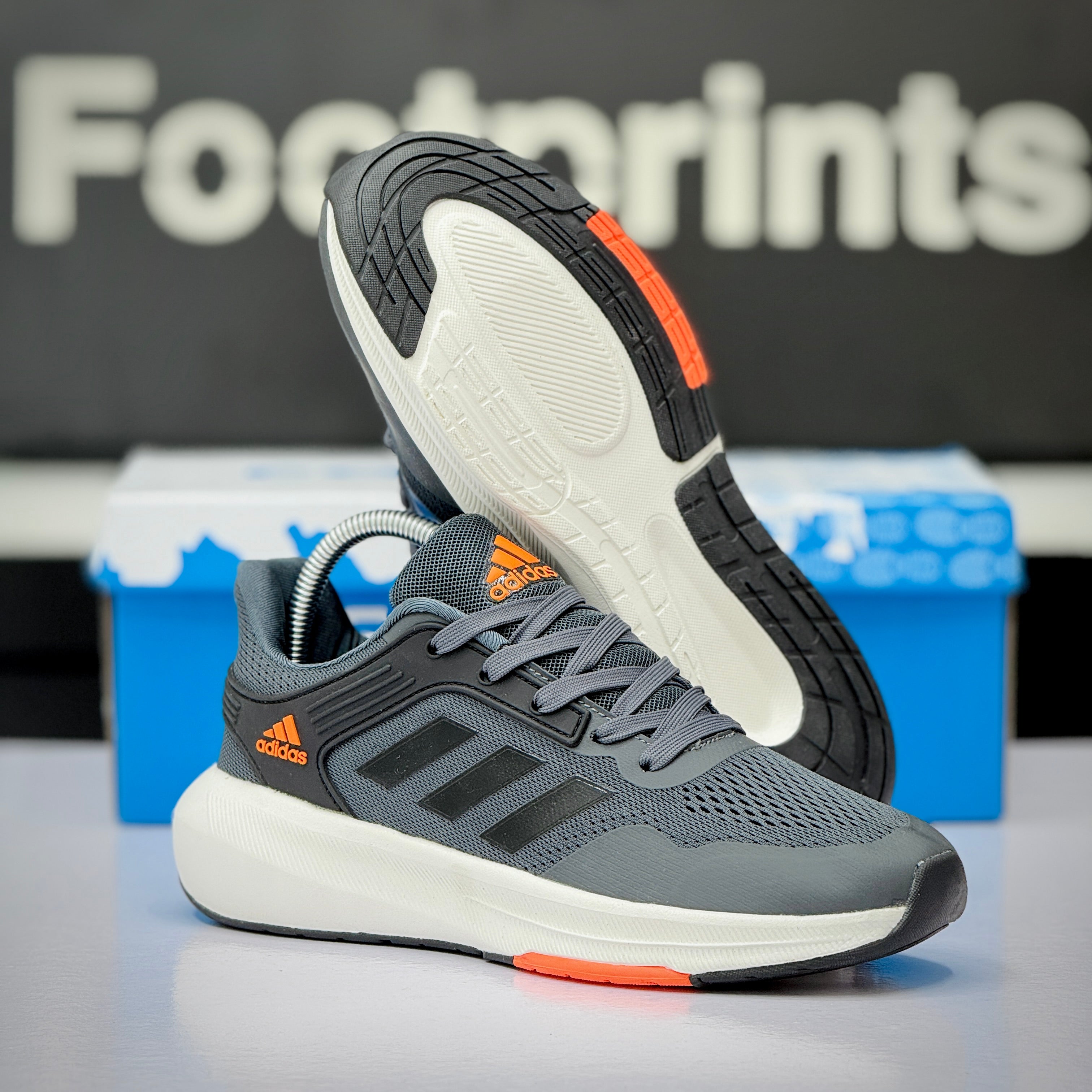Model Code: 443 – Running Sneaker