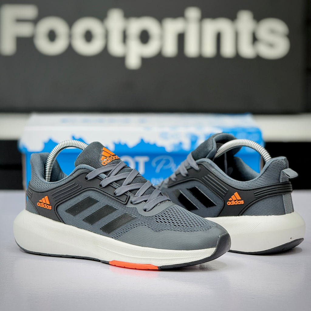 Model Code: 443 – Running Sneaker