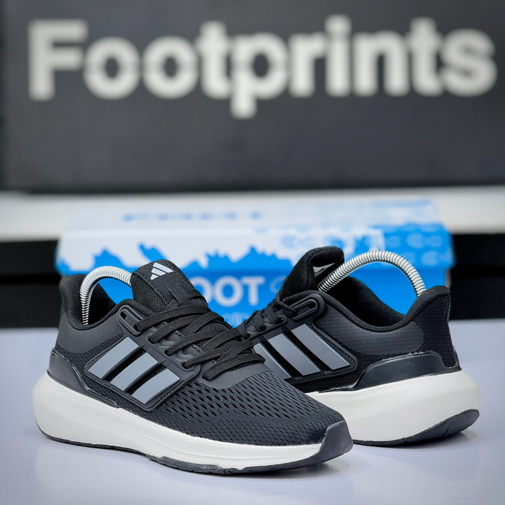 Model Code: 446 – Running Sneaker
