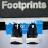 Model Code: 446 – Running Sneaker