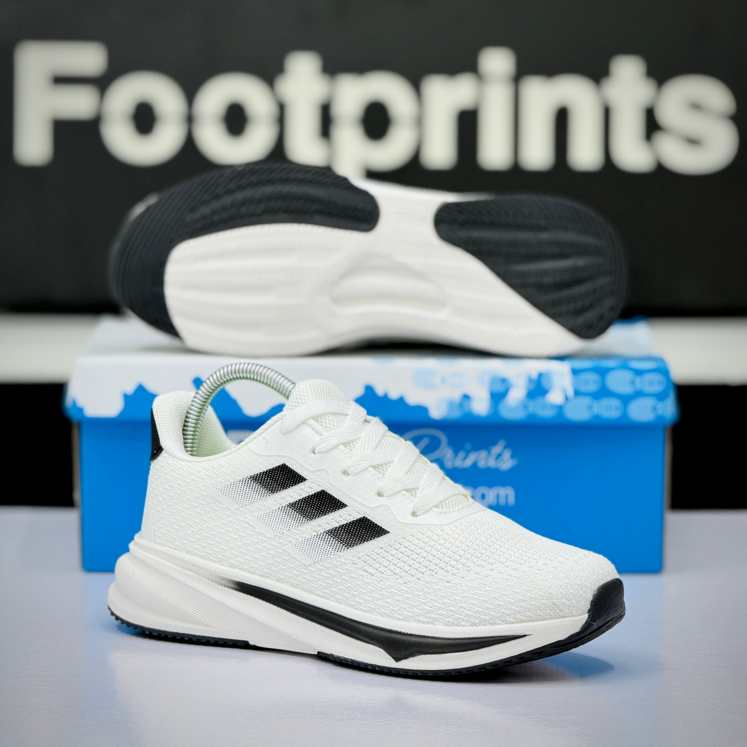 Model Code: 450 – Running Sneaker