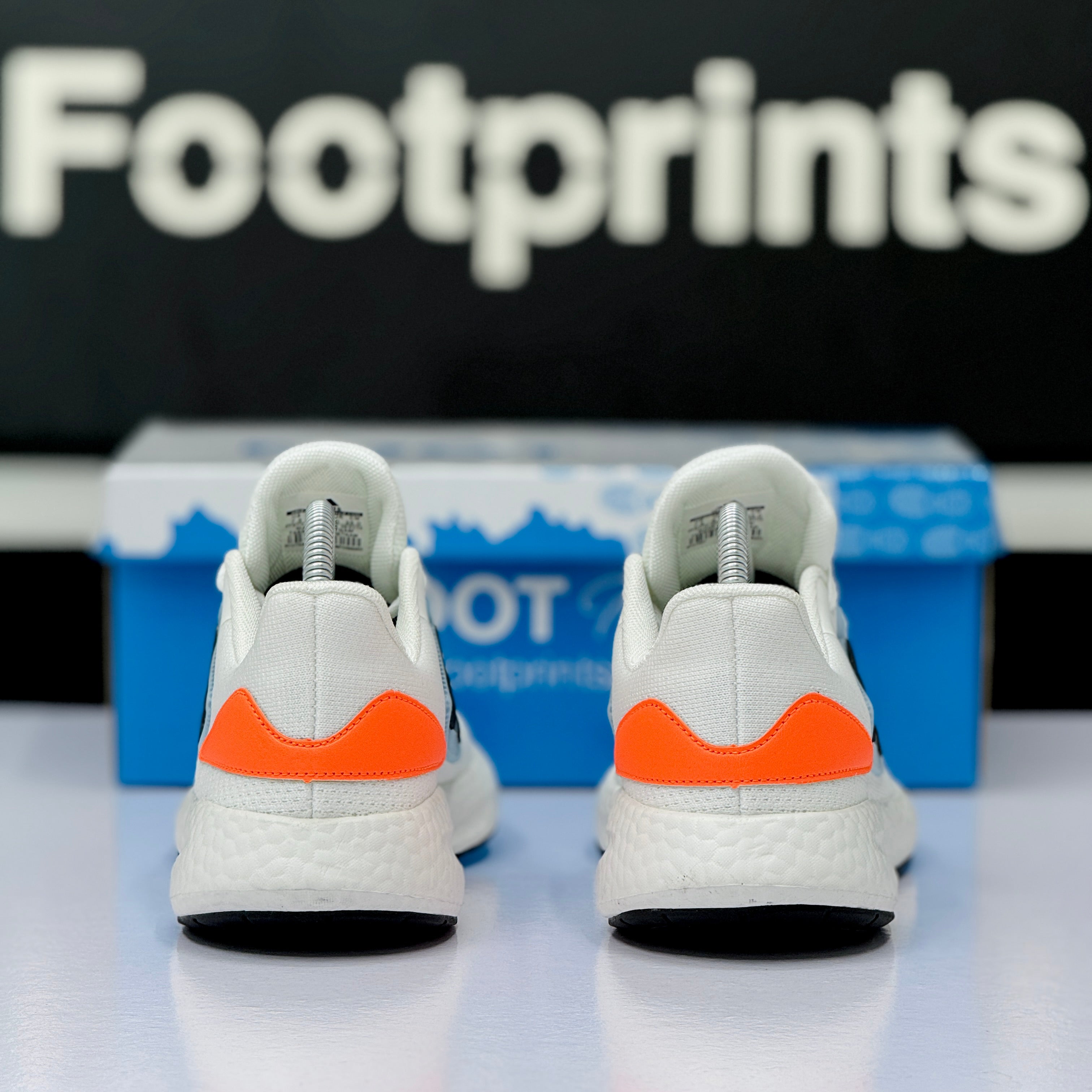 Model Code: 469 – Running Sneaker