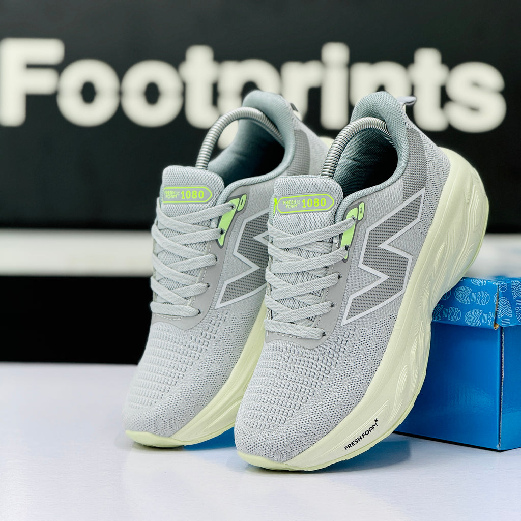 Model Code: 472 – Running Sneaker