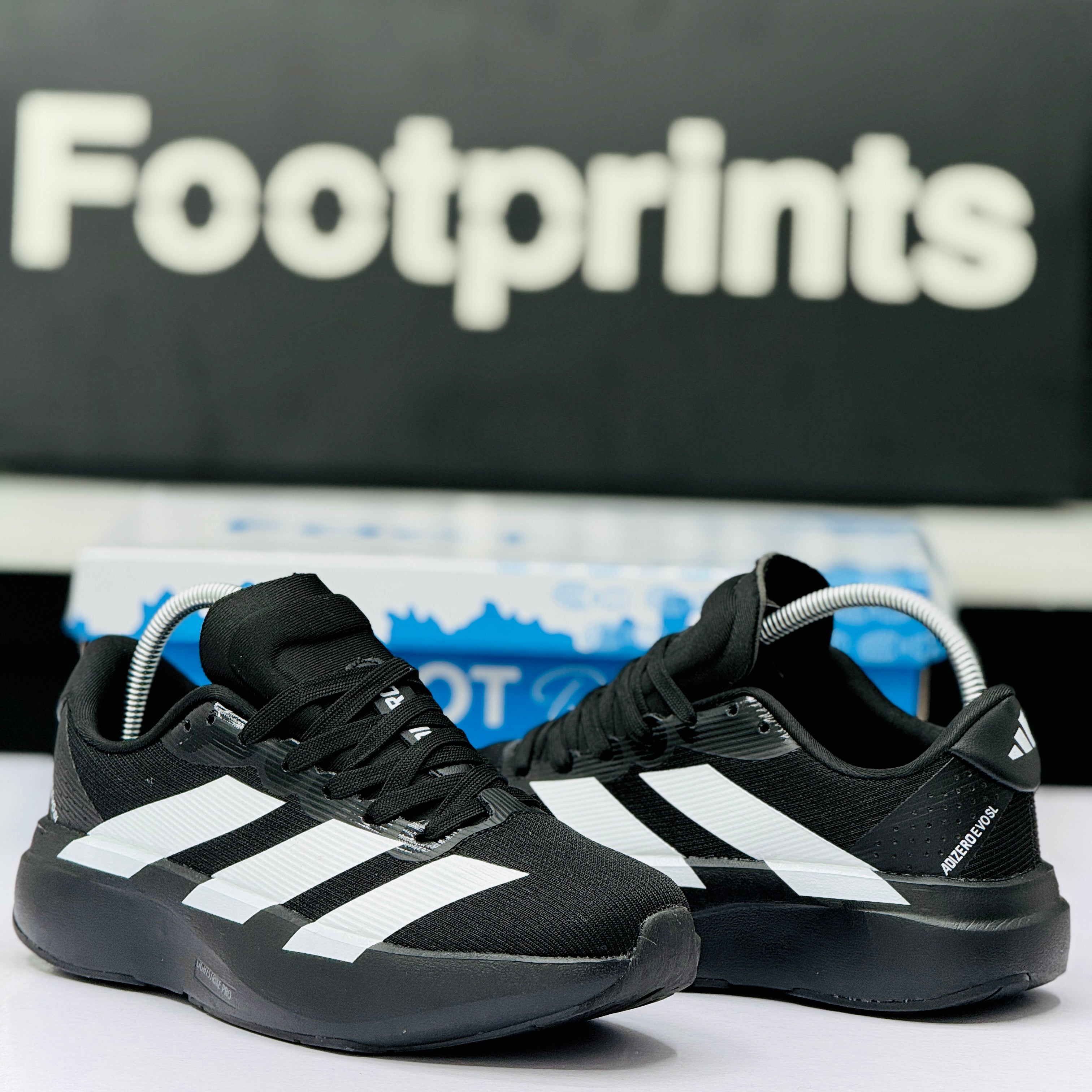 Model Code: 475 – Running Sneaker