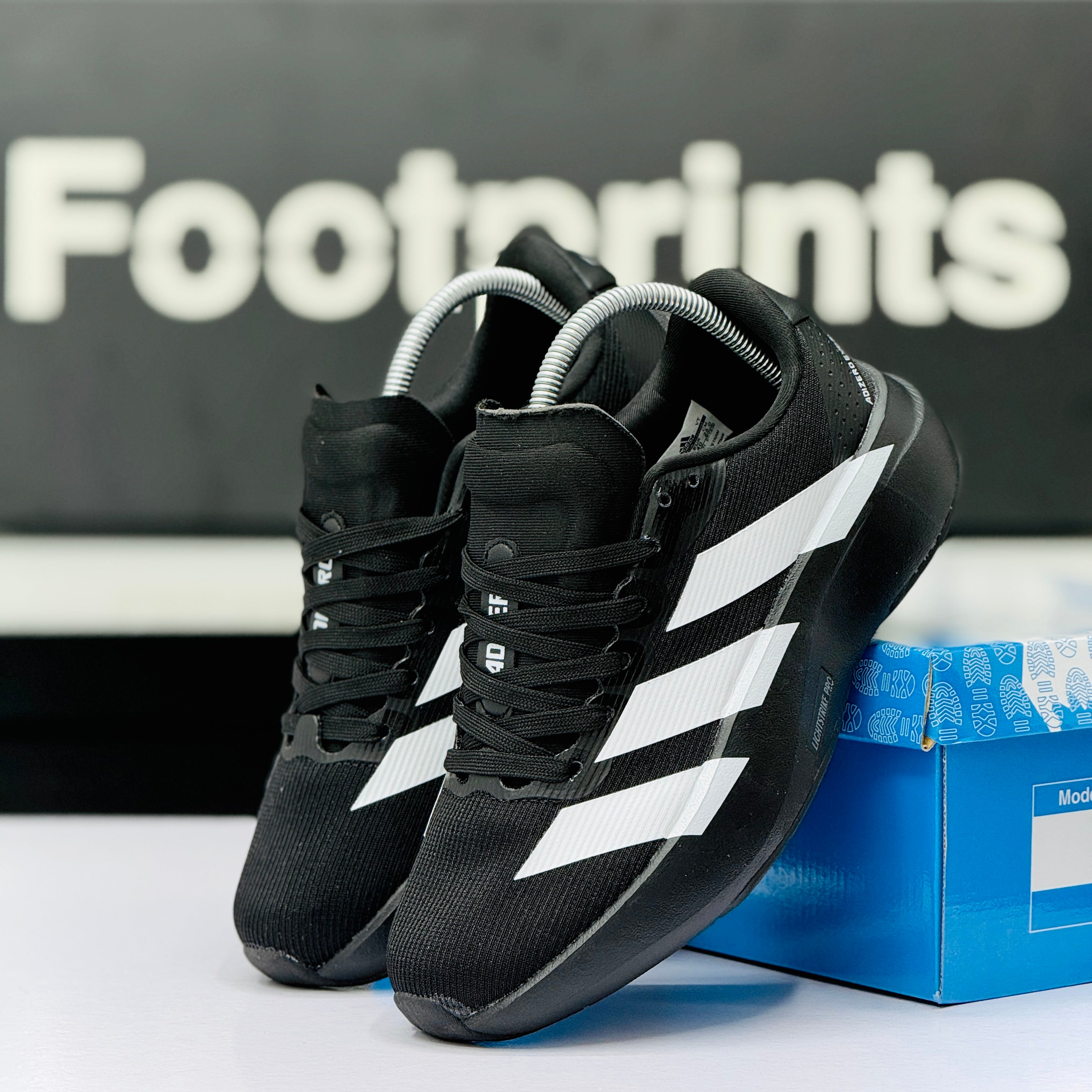 Model Code: 475 – Running Sneaker