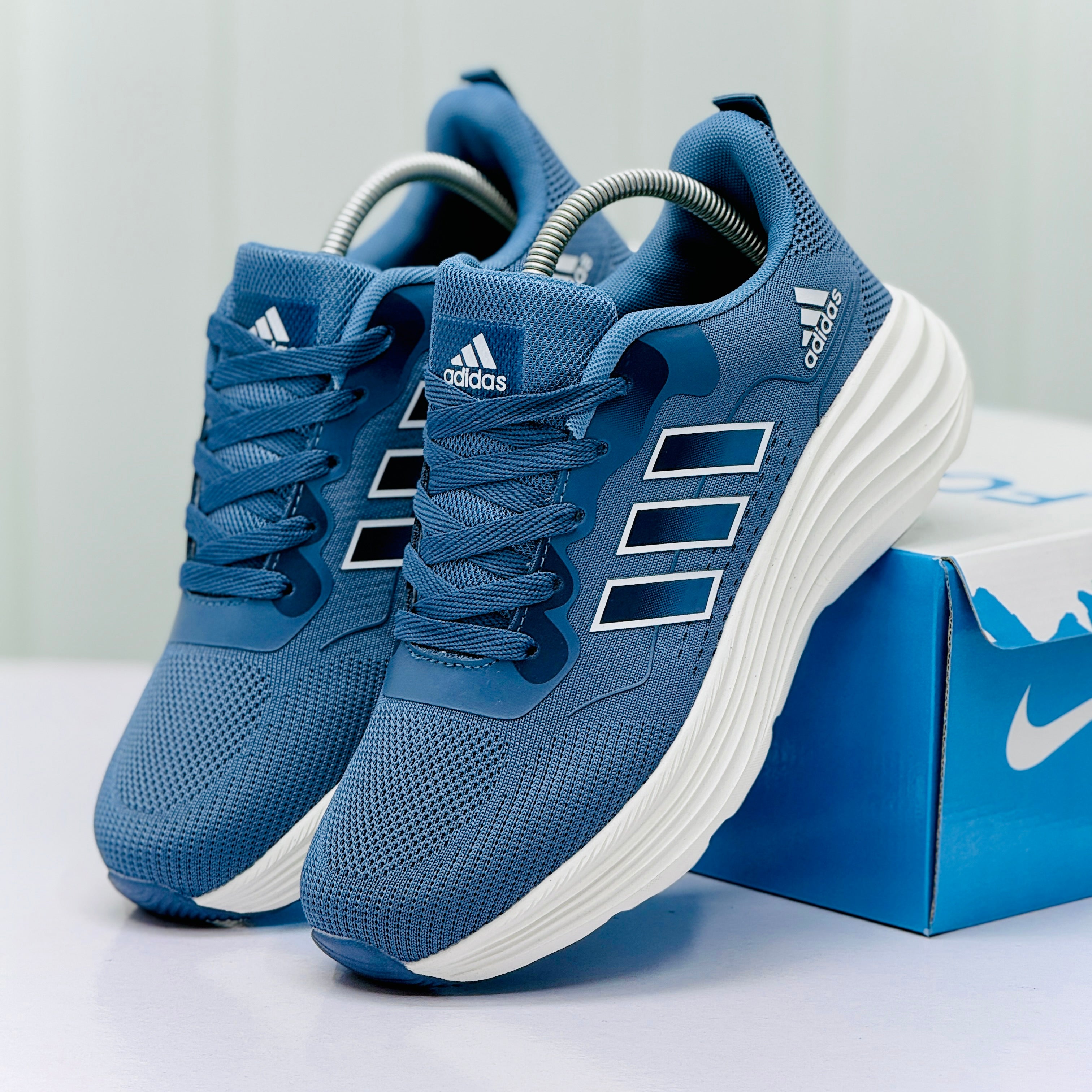 Model Code 479 – Running Sneaker