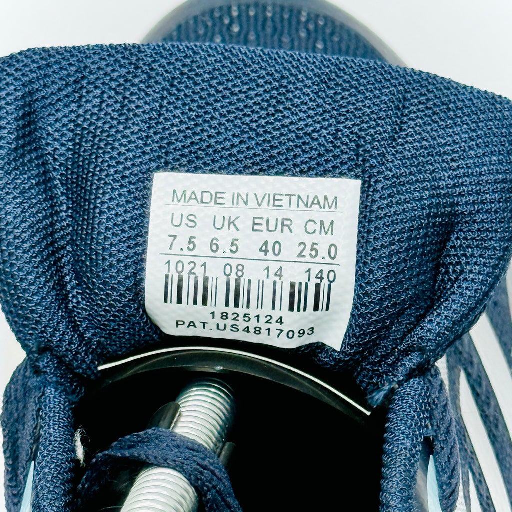 Model Code 482 – Running Sneaker
