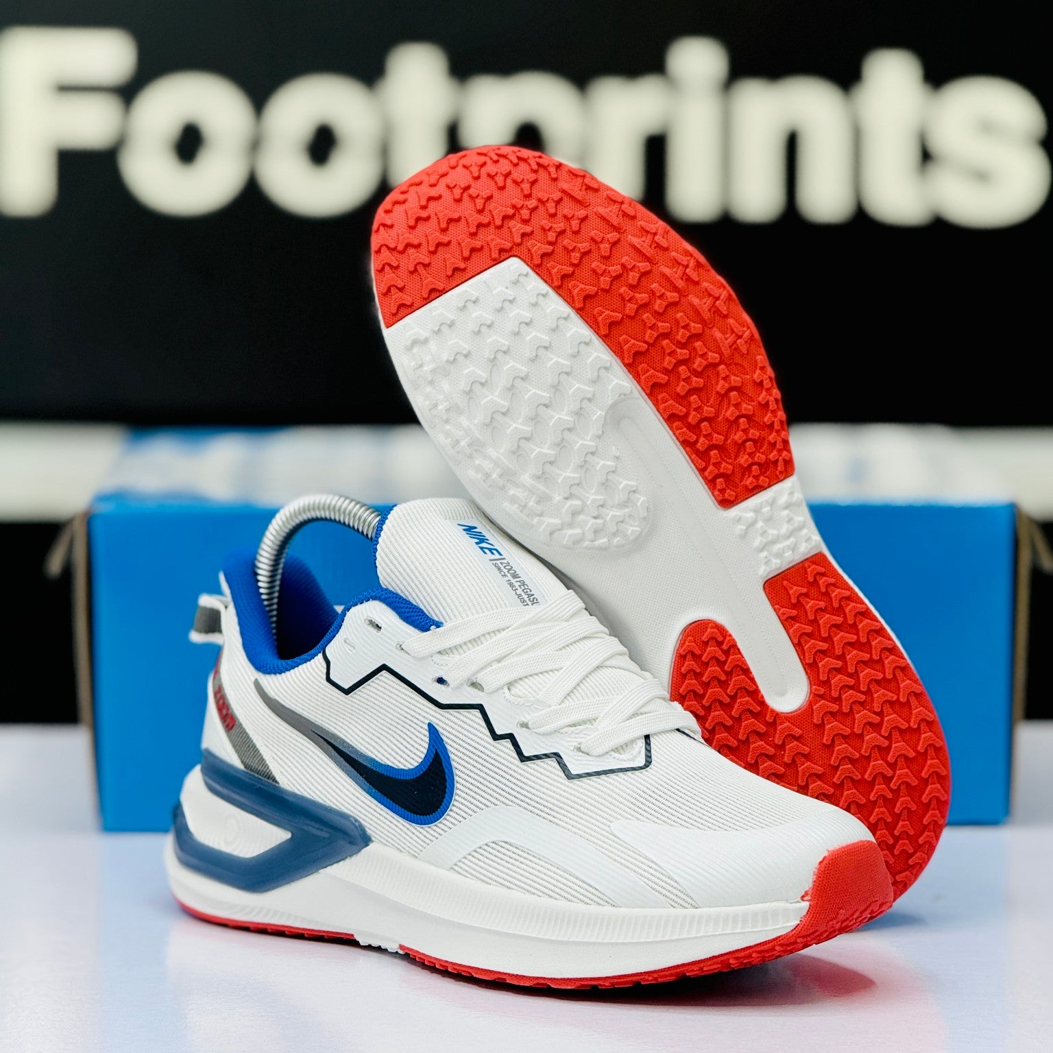 Model Code: 484 – Running Sneaker