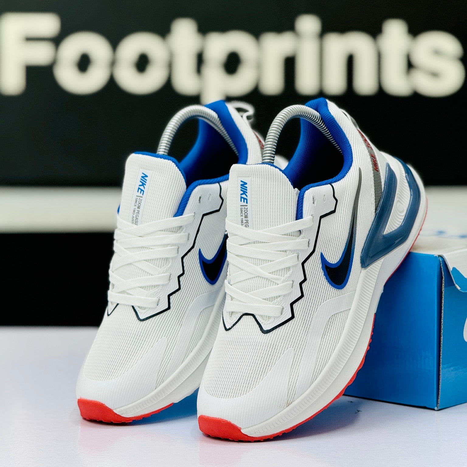 Model Code: 484 – Running Sneaker