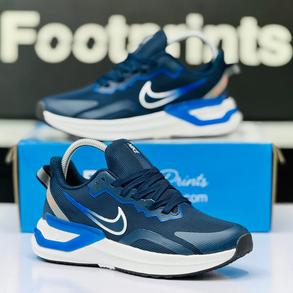 Model Code: 486 – Running Sneaker