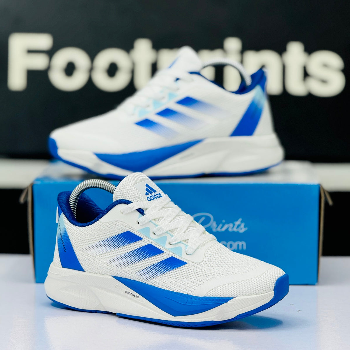 Code 487 Model Code: 487 – Running Sneaker – Footprints