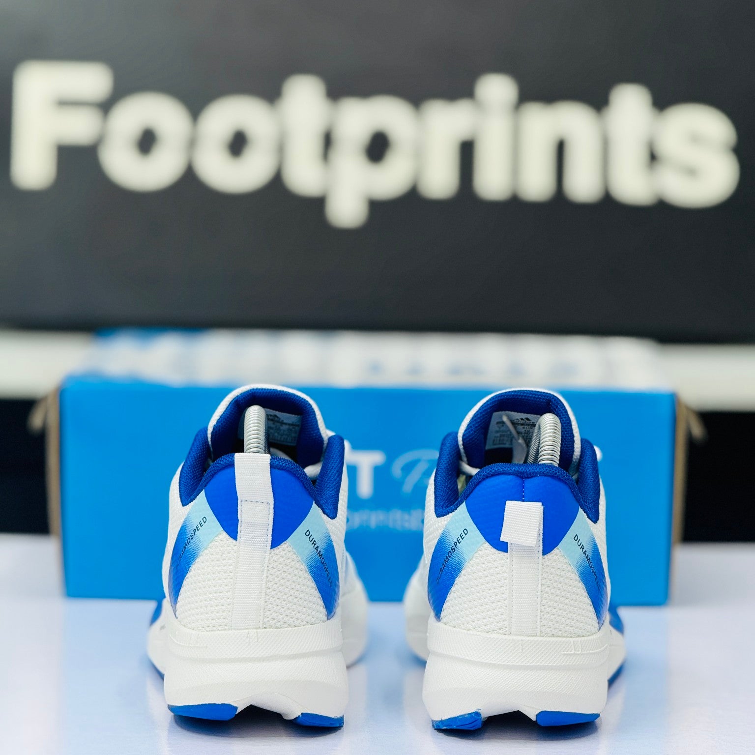 Model Code: 487 – Running Sneaker
