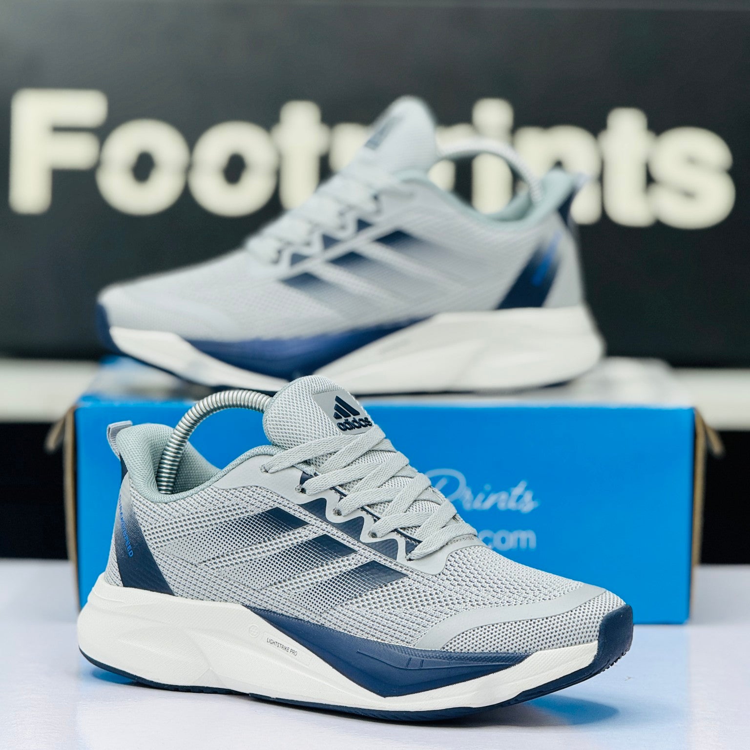 Model Code: 488 – Running Sneaker