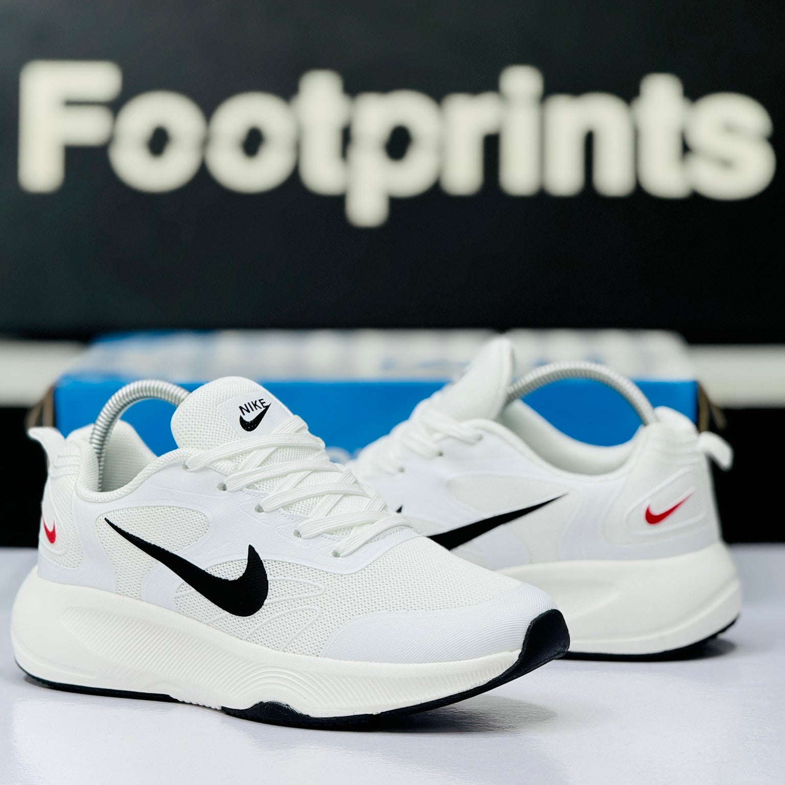 Model Code: 489 – Running Sneaker