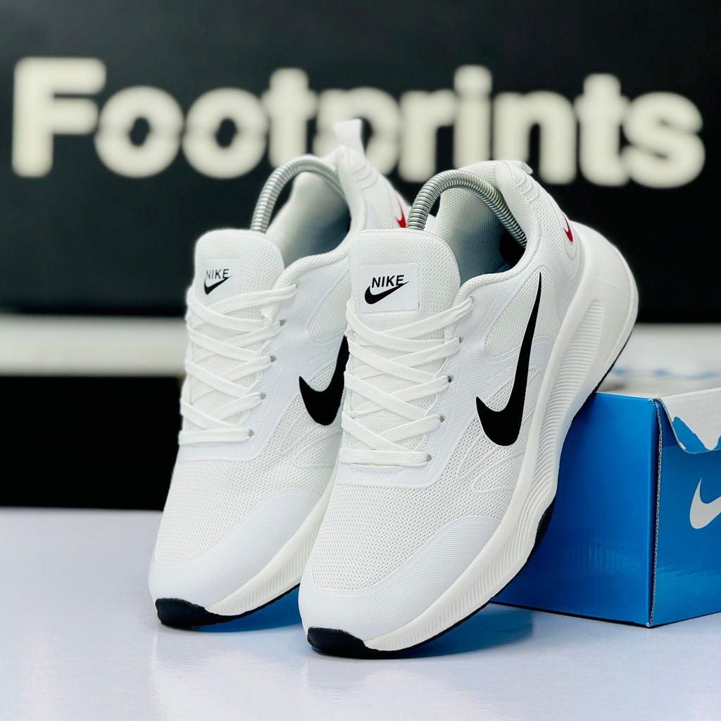 Model Code: 489 – Running Sneaker