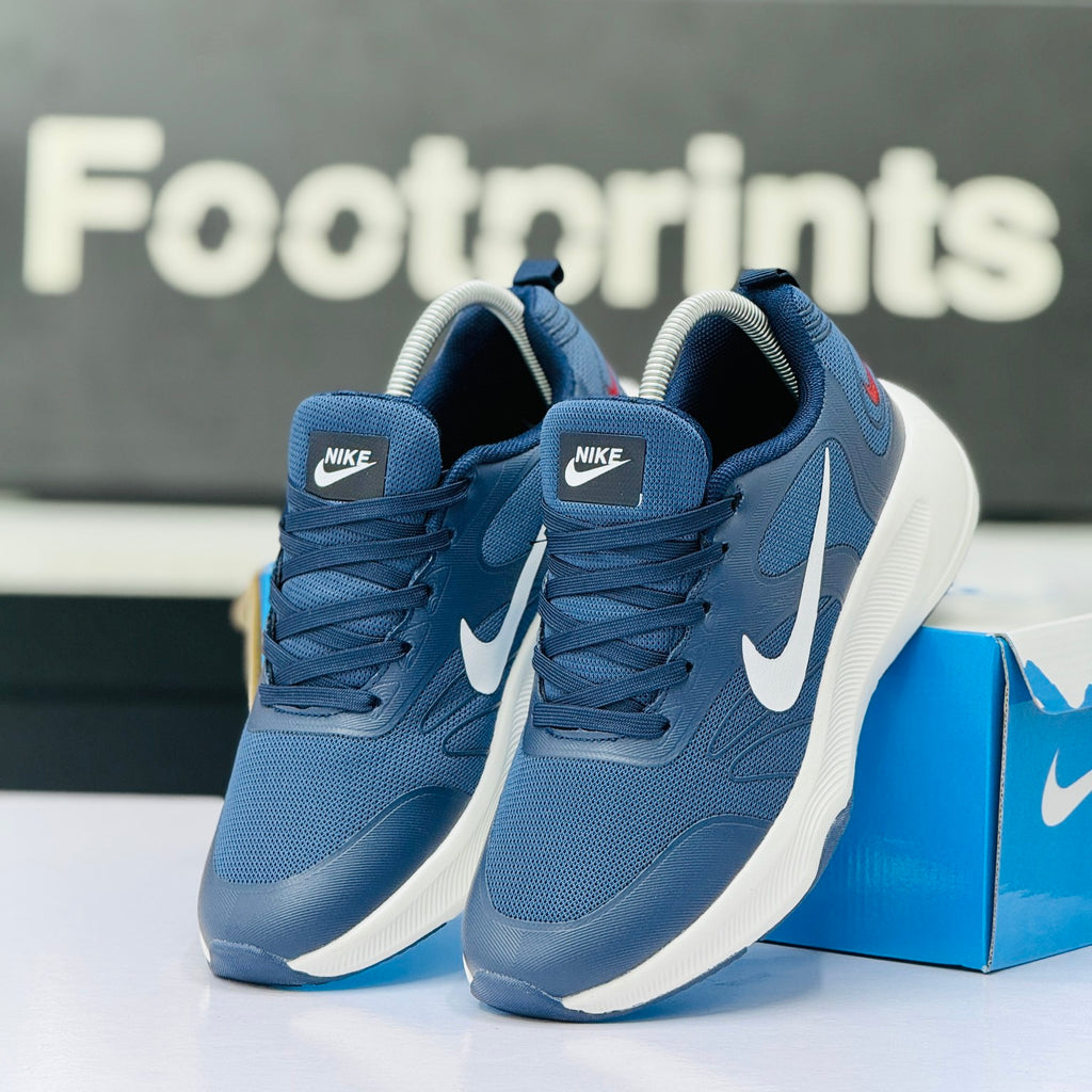 Model Code: 490 – Running Sneaker
