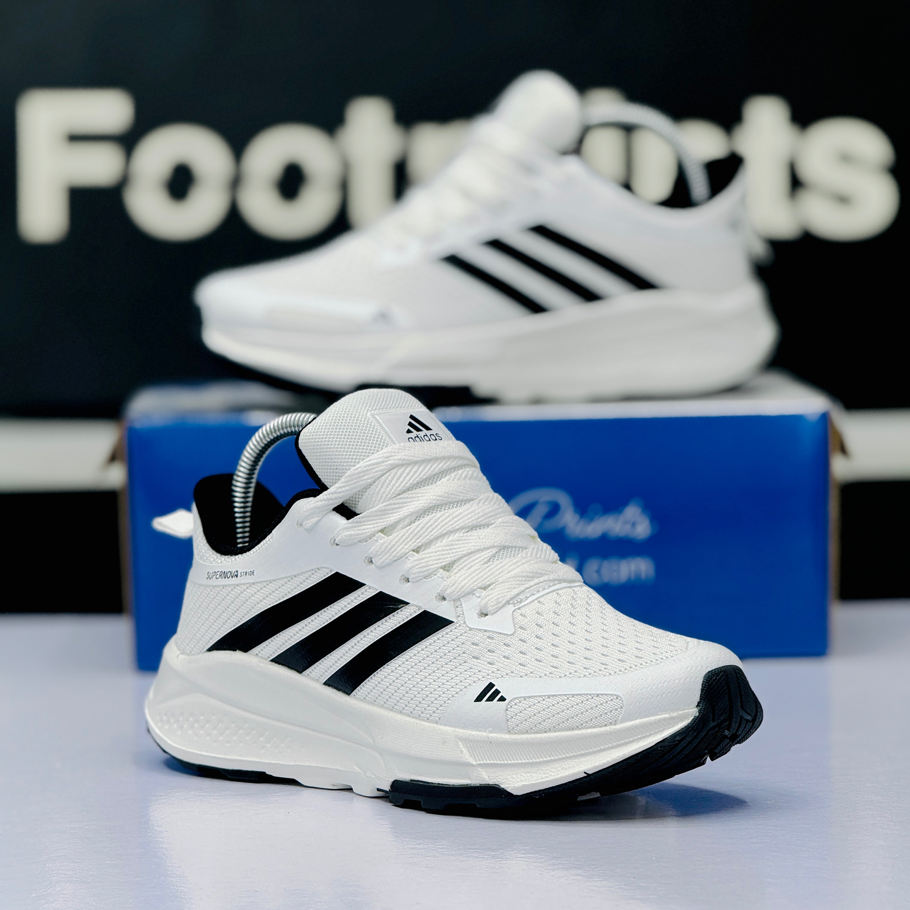 Model Code: 516 – Running Sneaker