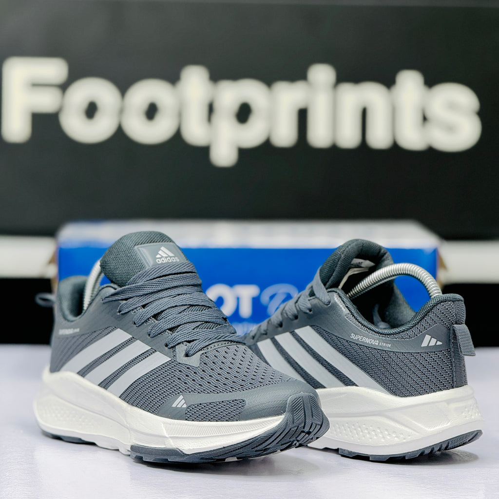 Model Code: 517 – Running Sneaker