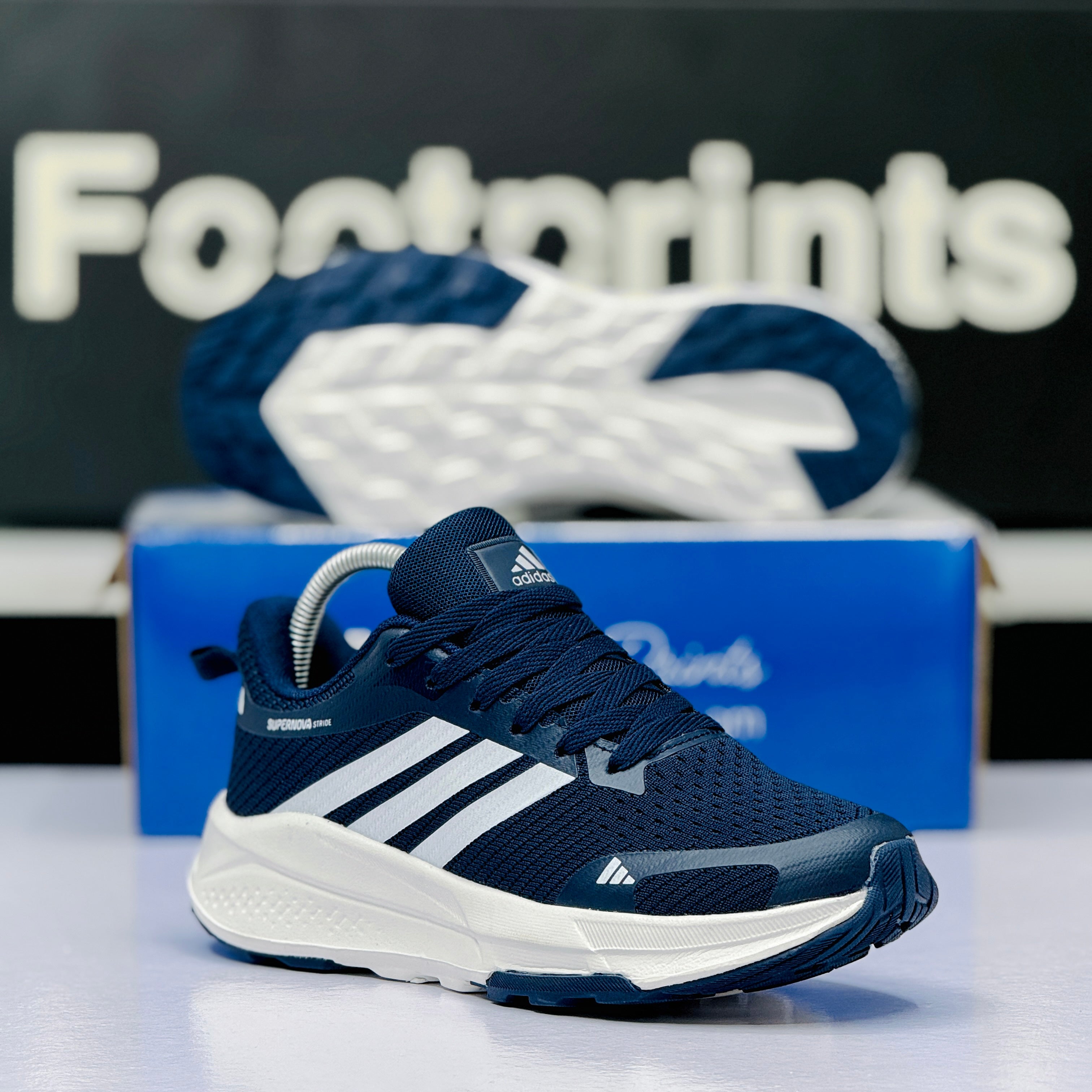 Model Code: 518 – Running Sneaker