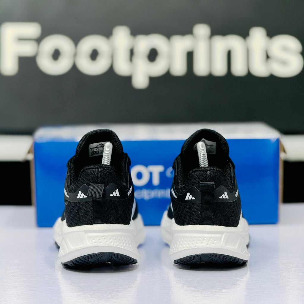 Model Code: 519 – Running Sneaker