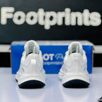 Model Code: 520 – Running Sneaker