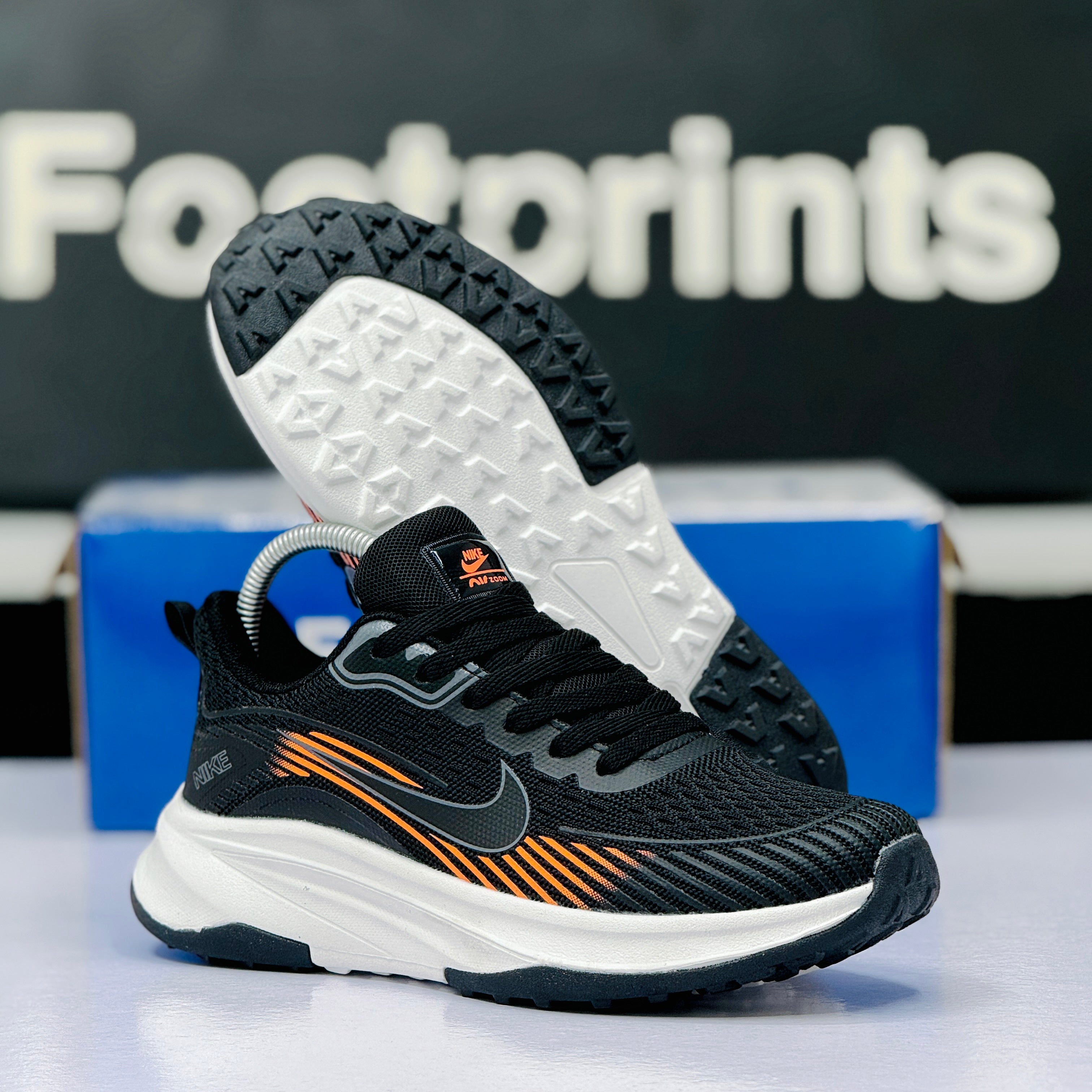 Model Code: 523 – Running Sneaker