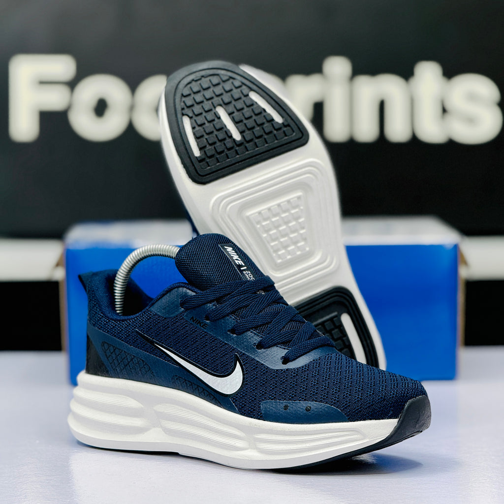 Model Code: 526 – Running Sneaker
