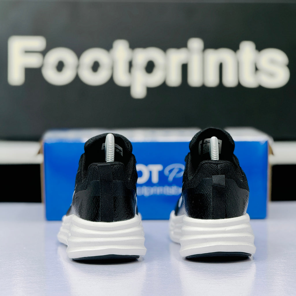 Model Code: 527 – Running Sneaker