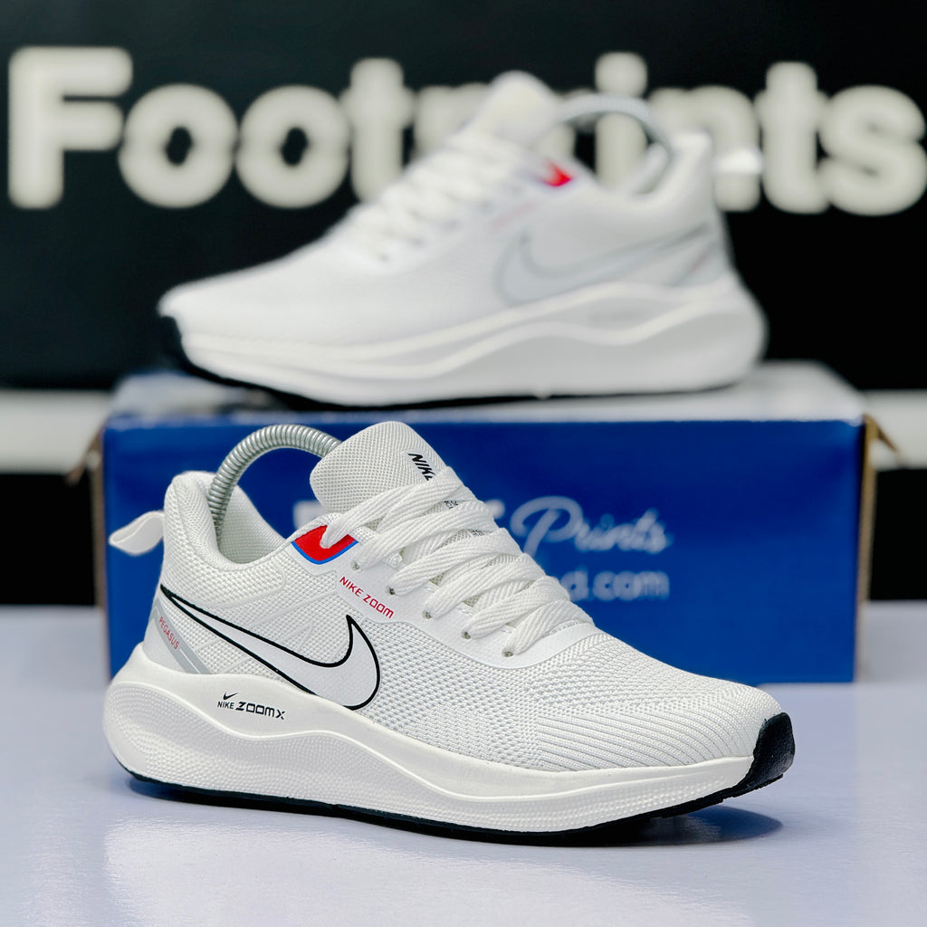 Model Code: 528 – Running Sneaker