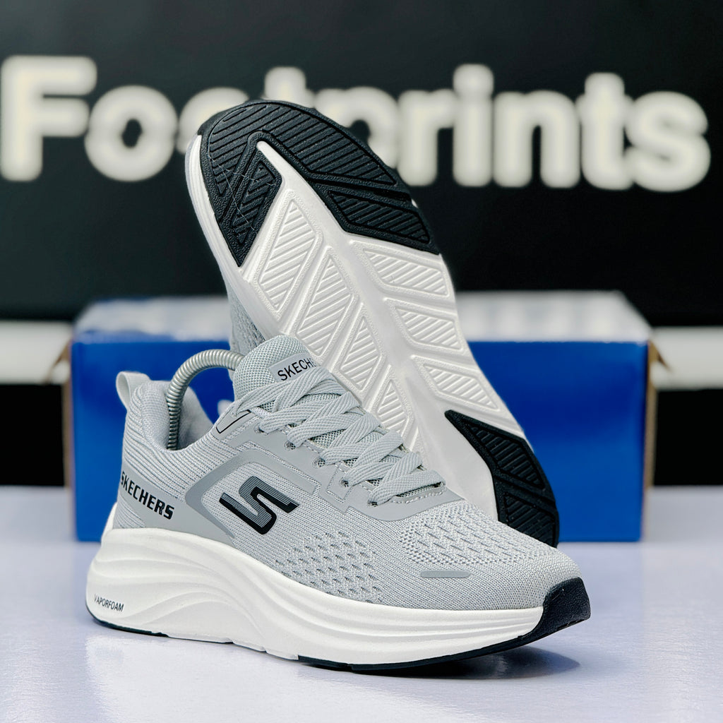 Model Code: 534 – Running Sneaker