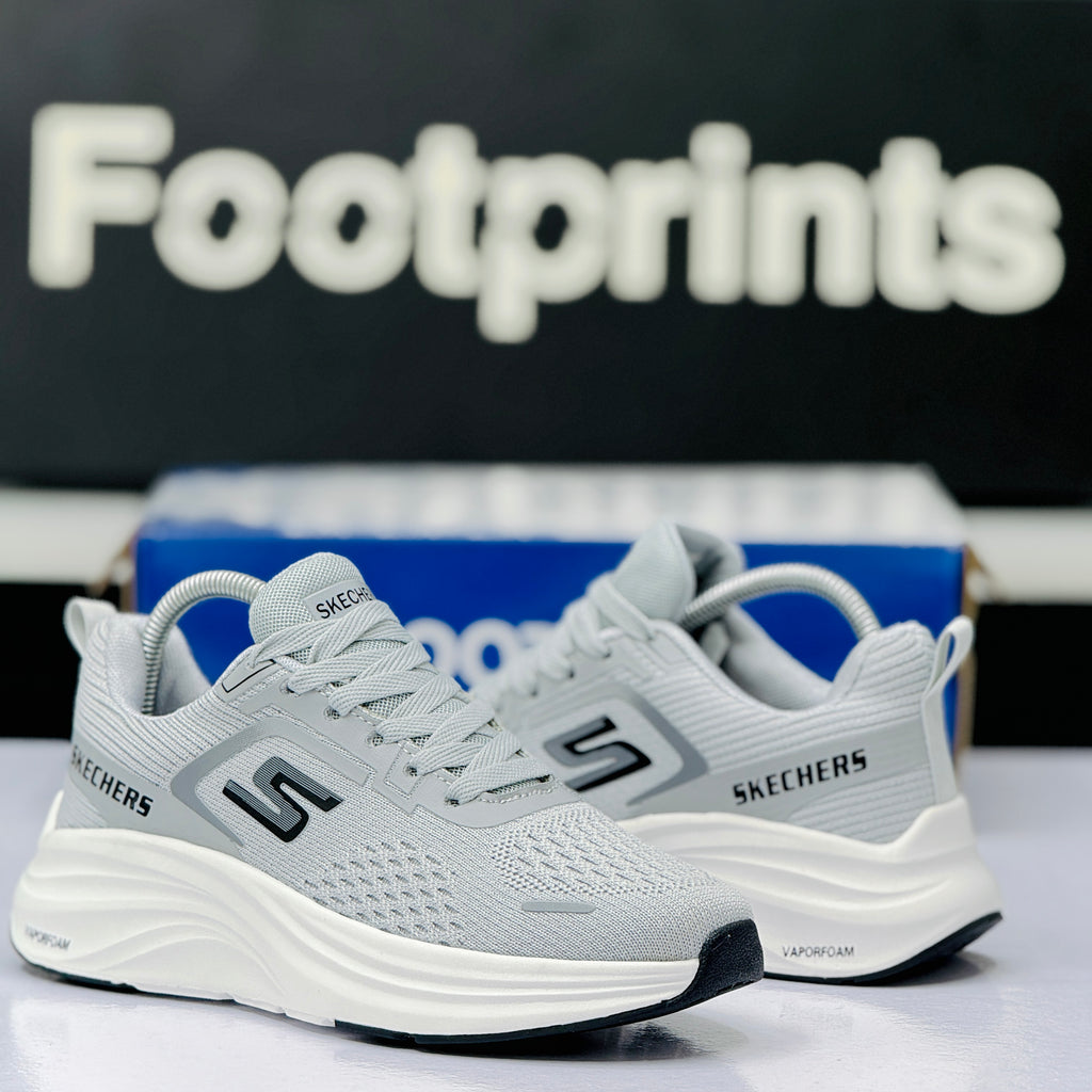 Model Code: 534 – Running Sneaker