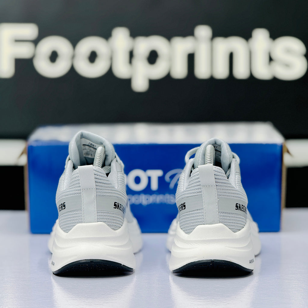 Model Code: 534 – Running Sneaker