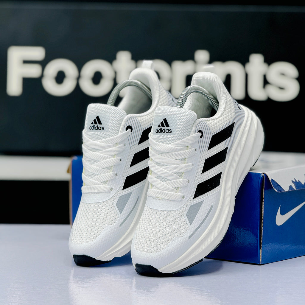 Model Code: 535 – Running Sneaker