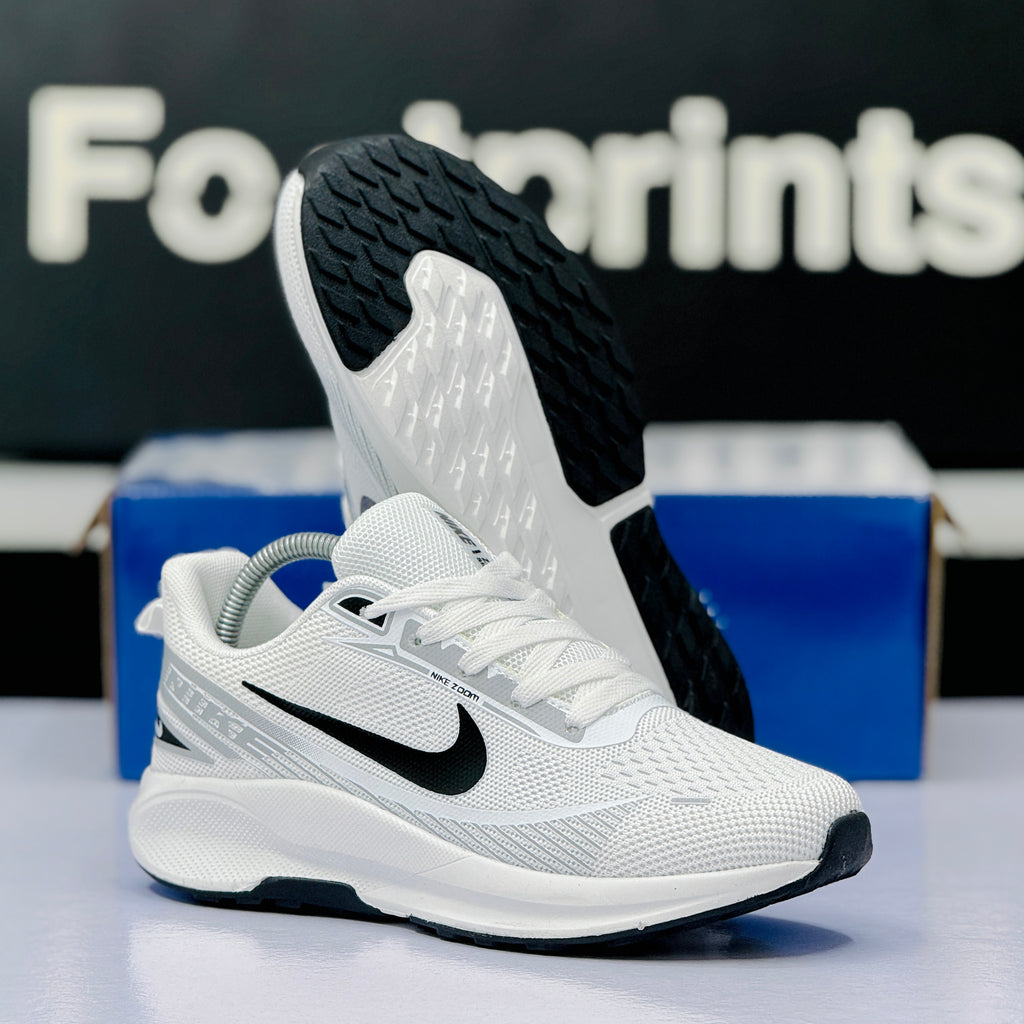 Model Code: 536 – Running Sneaker