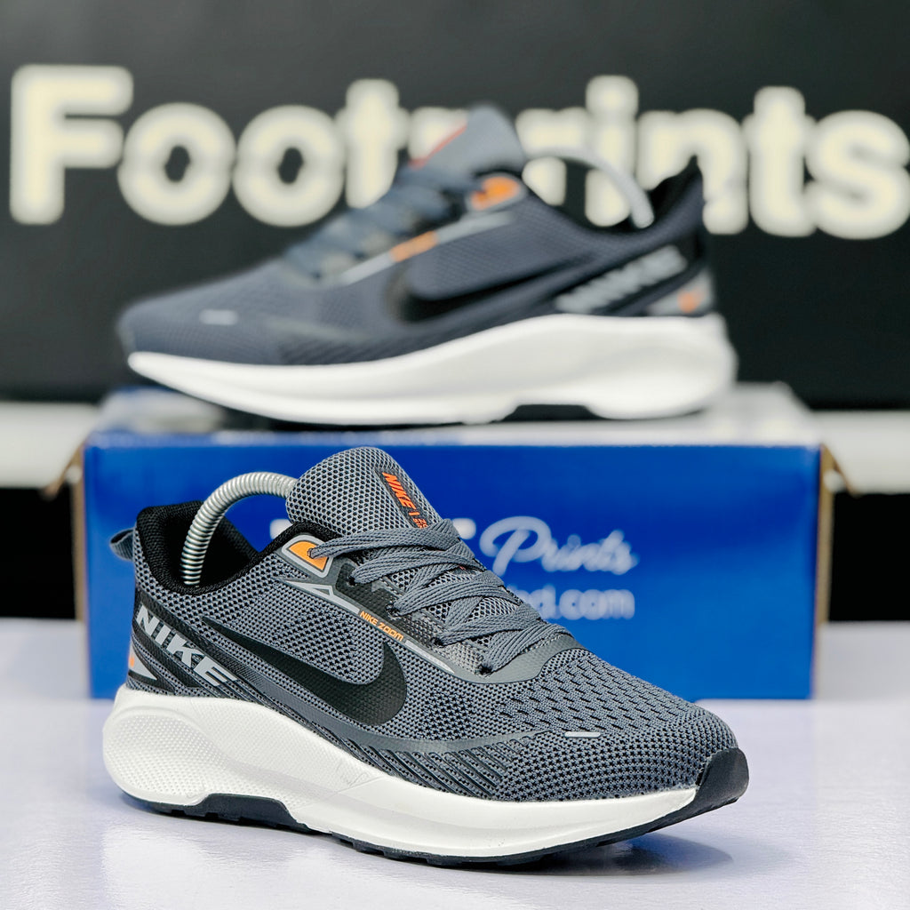 Model Code: 537 – Running Sneaker