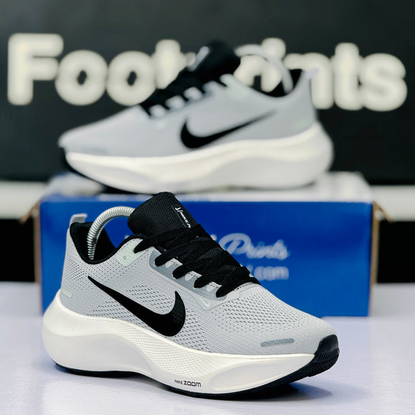 Model Code: 541 – Running Sneaker