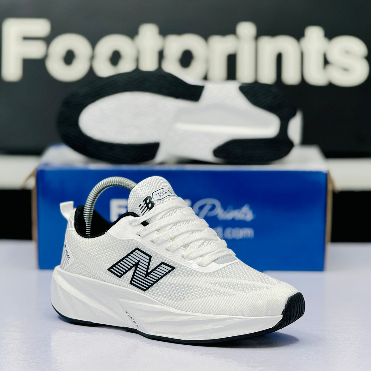 Model Code: 544 – Running Sneaker