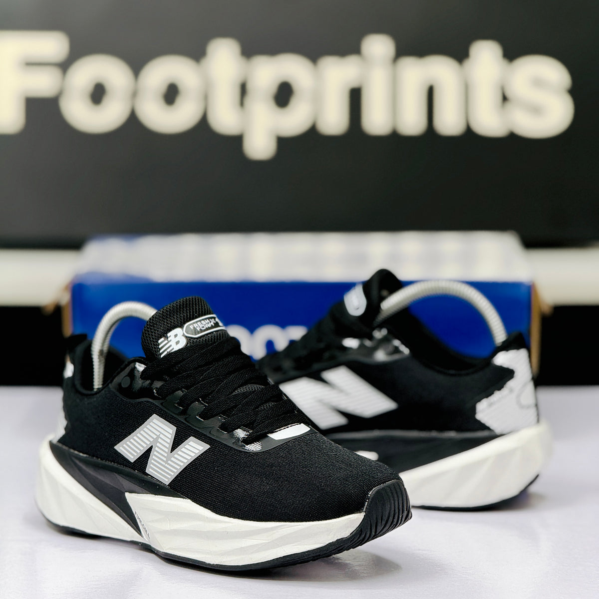 Model Code: 546 – Running Sneaker