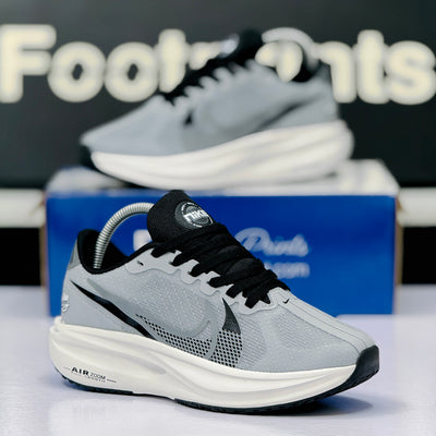 Model Code: 548 – Running Sneaker