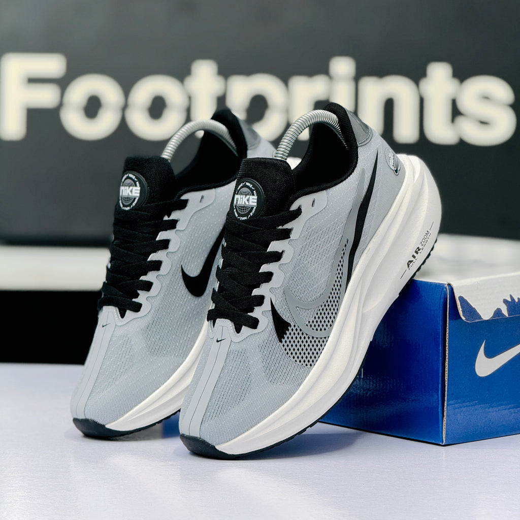Model Code: 548 – Running Sneaker