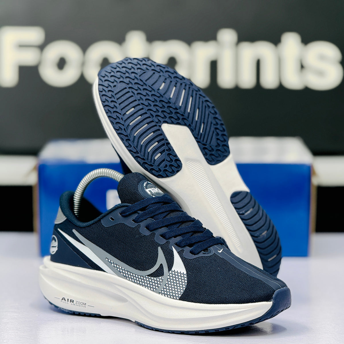 Model Code: 549 – Running Sneaker