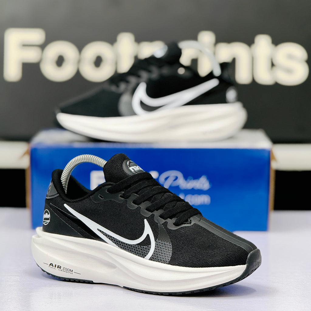 Model Code: 550 – Running Sneaker